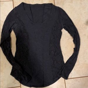 Lululemon top